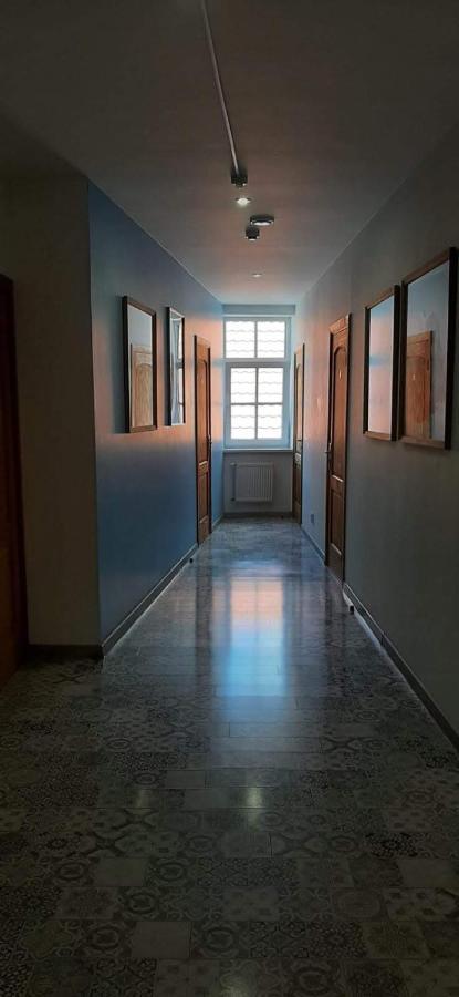Metras Maja Hotel Aizpute Екстериор снимка
