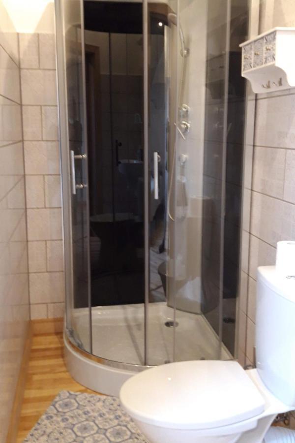 Metras Maja Hotel Aizpute Екстериор снимка