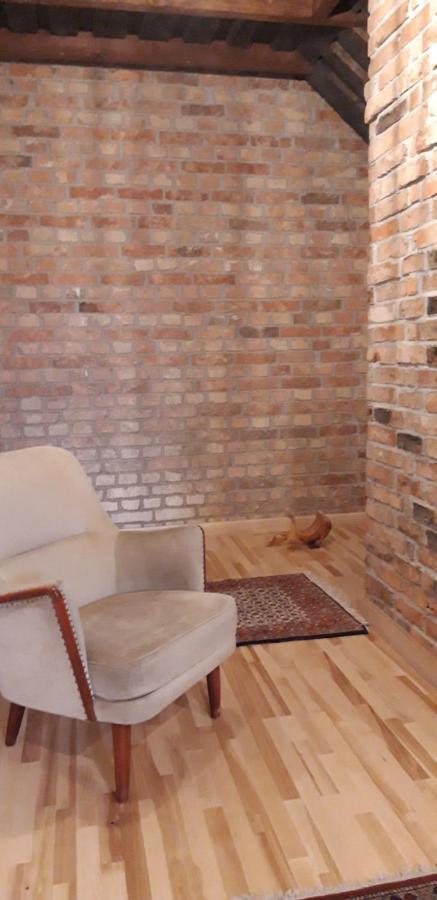Metras Maja Hotel Aizpute Екстериор снимка